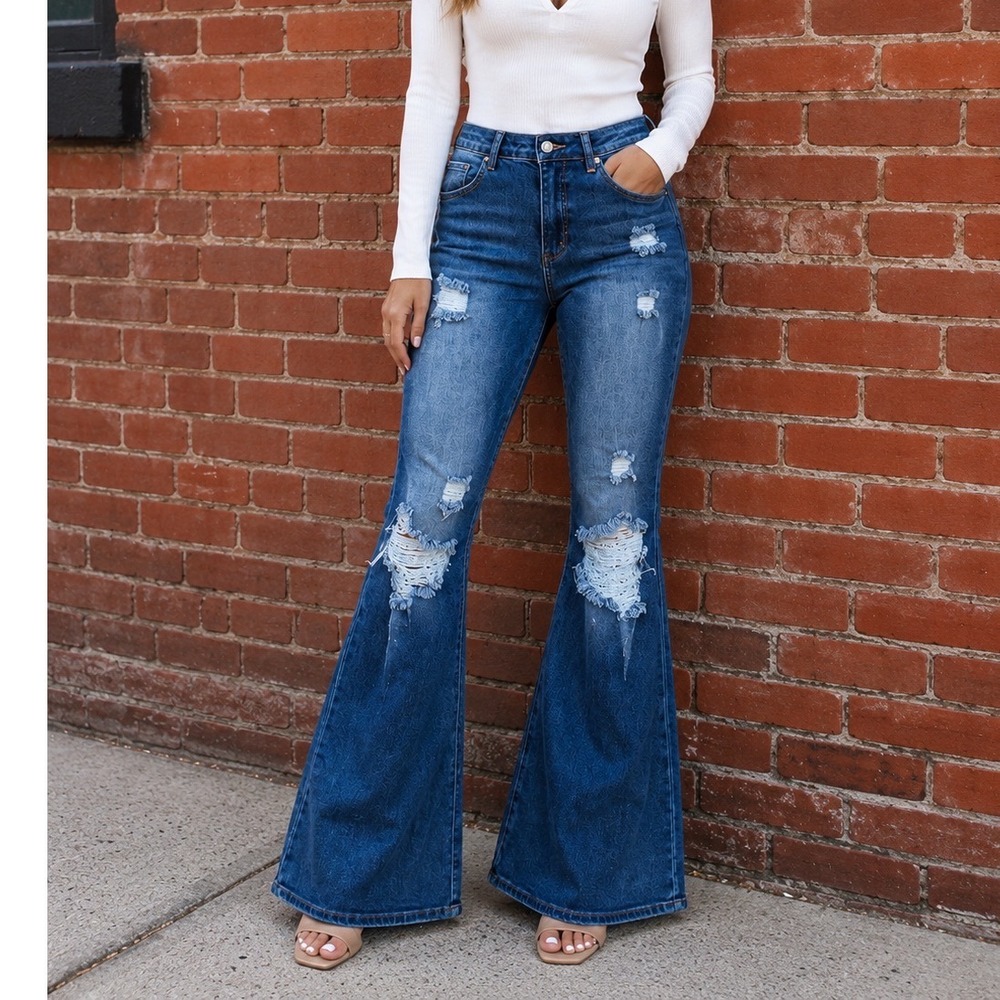 Almost‎ Famous Distressed Flare Jeans Size 1 Dark Wash Stretch Bell Bottom Denim